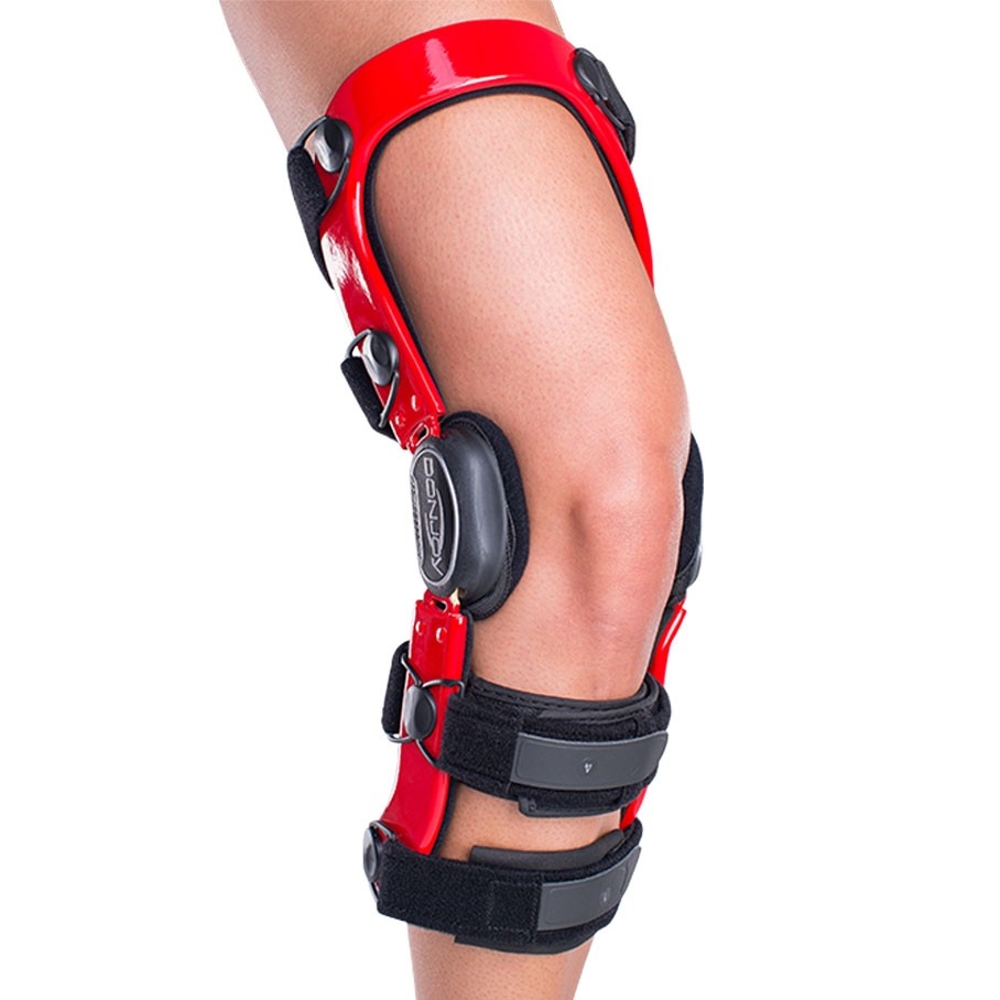 DEFIANCE® Knee Brace